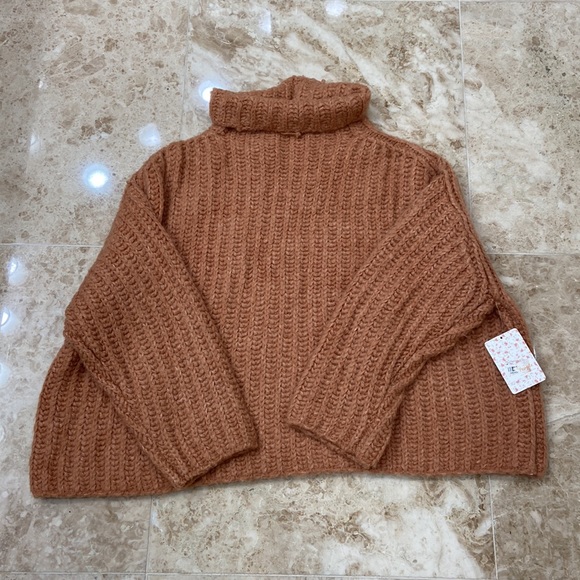 Free People Papaya Chunky Sweater. Size Small. NWT - Picture 2 of 9